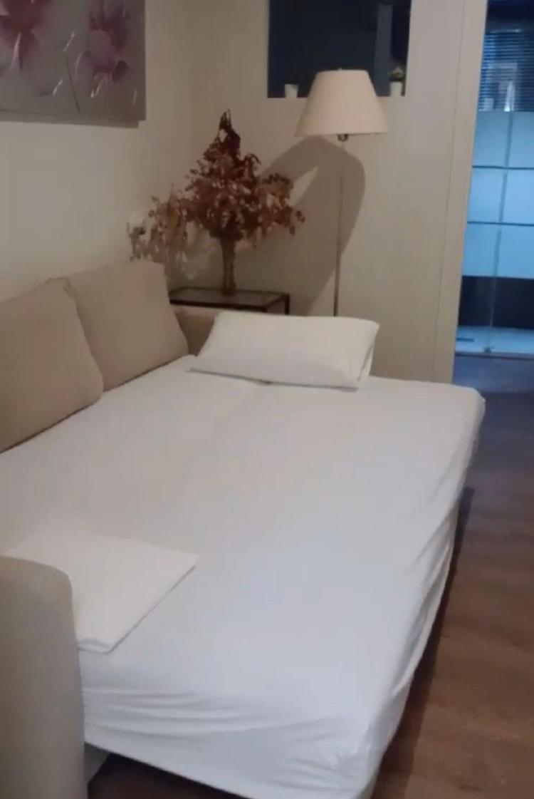 Apartamentos Mercado De Triana セビリア エクステリア 写真